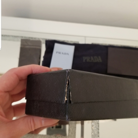 Prada empty sunglasses box and auth paper - Picture 3 of 8